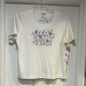 NWT BonWorth Cream Floral Short Sleeve Top